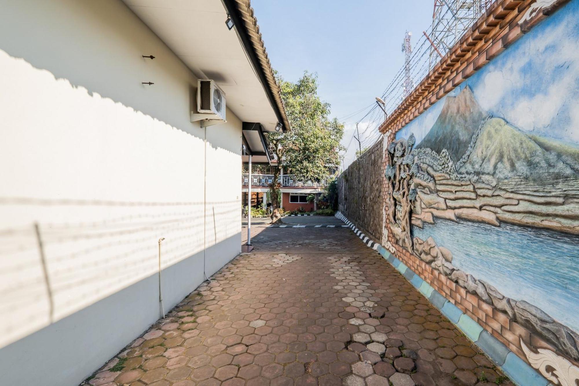 Urbanview Hotel Near Jatim Park 1 By Reddoorz Batu  Luaran gambar